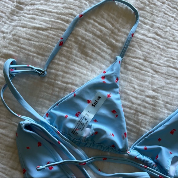 Blue with Pink Rose Print Bikini. - Picture 5 of 6